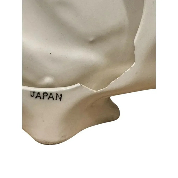 1940s miniature shell-shaped majolica fish plate stamped "Japan” style of Lefton - Picture 3 of 4